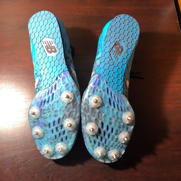 New Balance Track Spikes - Picture 3 of 5